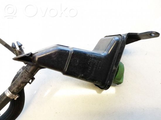 Audi A4 S4 B7 8E 8H Power steering fluid tank/reservoir 8e0422373b 8e0422373b