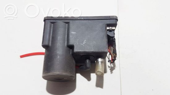 Audi A4 S4 B5 8D Vacuum pump 4A0862257A 4A0862257A