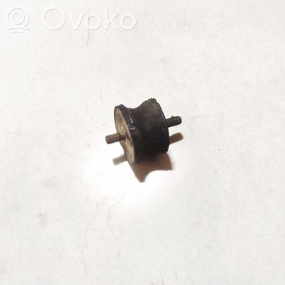 BMW 5 E39 Engine mount bracket 1094916 1094916