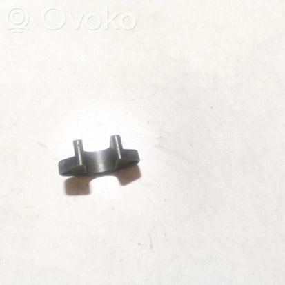 BMW X5 E53 Fuel Injector clamp holder