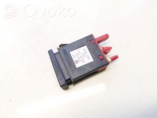 Volkswagen PASSAT B5 ESP (stability program) switch 3b0927134a 3b0927134a
