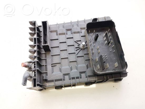 Volkswagen Golf V Fuse box set 1k0937125a 1k0937125a