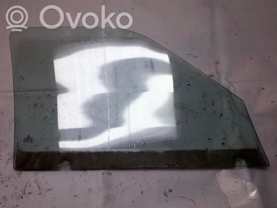 Volkswagen Golf III Front door window glass four-door