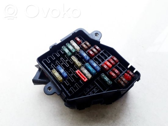 Volkswagen PASSAT B5 Fuse box set