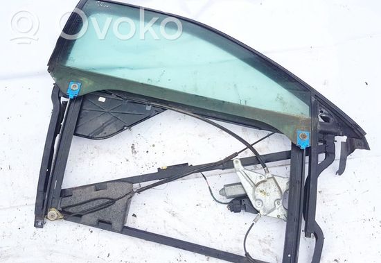 Audi A3 S3 8L Front door window/glass frame