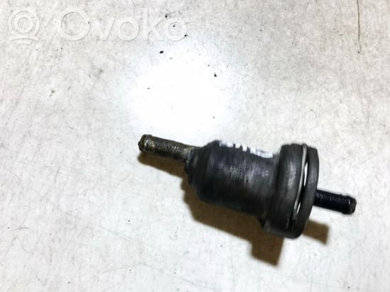 Mercedes-Benz C W203 Valve vacuum