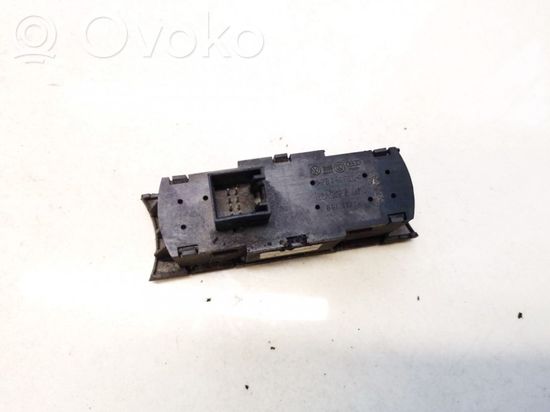 Volkswagen Touareg I ESP (stability program) switch