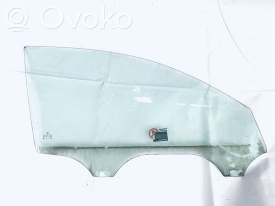 Volkswagen PASSAT B5 Front door window glass four-door
