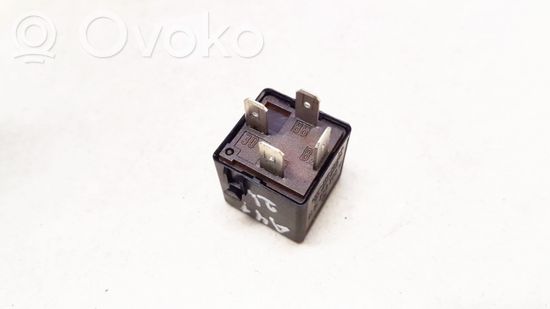 Mercedes-Benz E W210 Other relay A0025421319 A0025421319