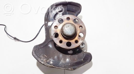 Mercedes-Benz C AMG W204 Front wheel hub
