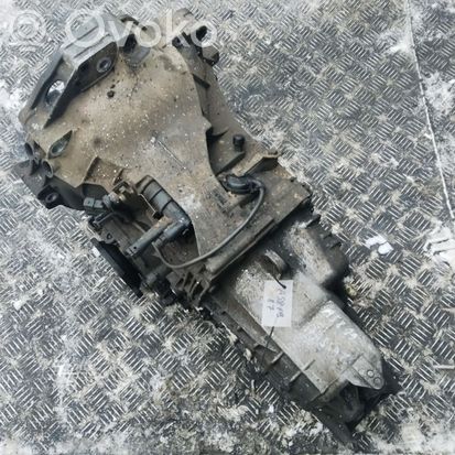 Volkswagen PASSAT B5 Manual 5 speed gearbox eeh eeh