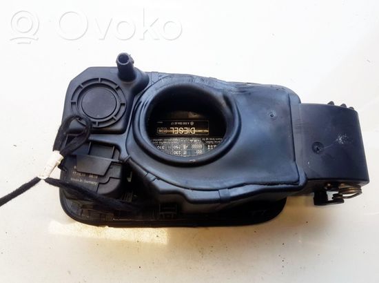 Mercedes-Benz C AMG W204 Fuel tank cap A0005846517 A2045842615 A2047500103 A0005846517 A2045842615 A2047500103