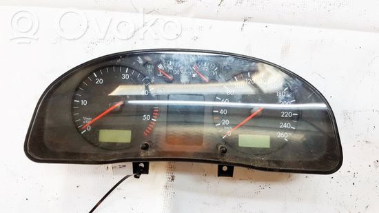 Volkswagen PASSAT B5 Speedometer (instrument cluster) 3B0920842A 110008962 3B0920842A 110008962