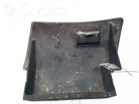 BMW 5 E39 Glove box