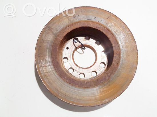 Volkswagen Golf V Rear brake disc neventiliuojamas neventiliuojamas