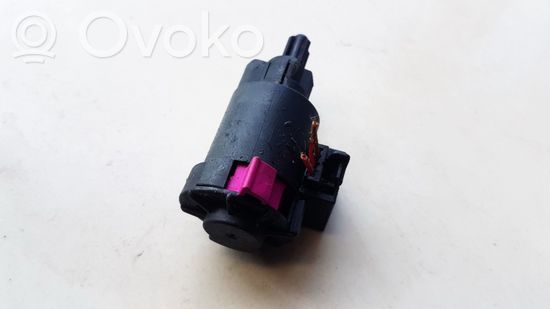 Audi A5 8T 8F Brake pedal sensor switch 4F0945459B 966935200 050410 4F0945459B 966935200 050410