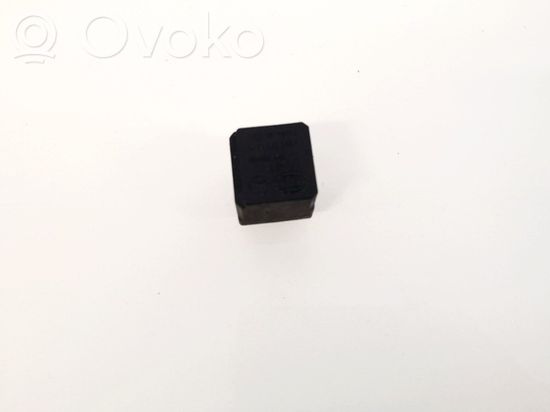 Mercedes-Benz CLK A209 C209 Other relay a0025421319 4ra007791-00 a0025421319 4ra007791-00