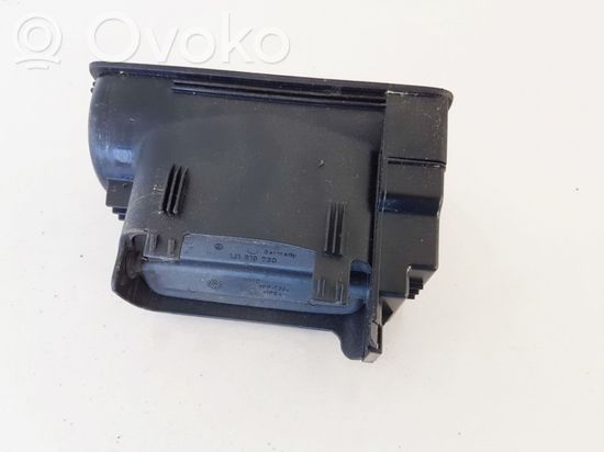 Volkswagen Golf IV Dash center air vent grill 1j1815716 1j1815716