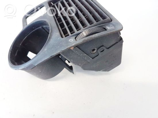 Volkswagen Golf IV Dash center air vent grill 1j1815715a 1j1815715a