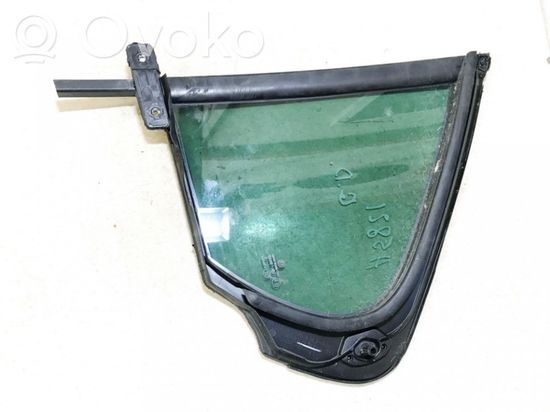 Volkswagen Jetta VI Rear vent window glass e000214 e000214