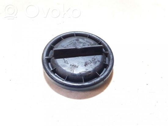 Mercedes-Benz C W203 Headlight/headlamp dust cover 14735400 14735400