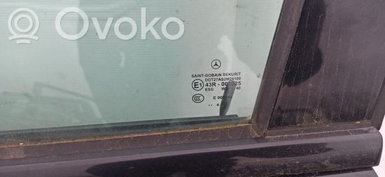 Mercedes-Benz C W203 Front door window glass four-door Juoda Juoda