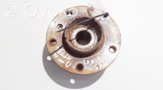 BMW 5 E60 E61 Rear wheel hub