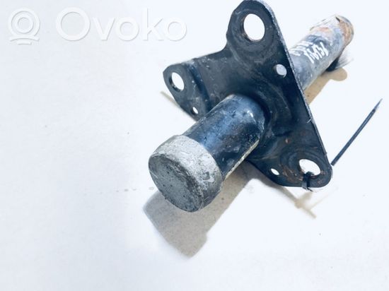 Audi A4 S4 B5 8D Front bumper mounting bracket 8d0807134a 8d0807134a