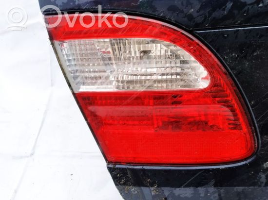 Mercedes-Benz E W211 Tailgate rear/tail lights