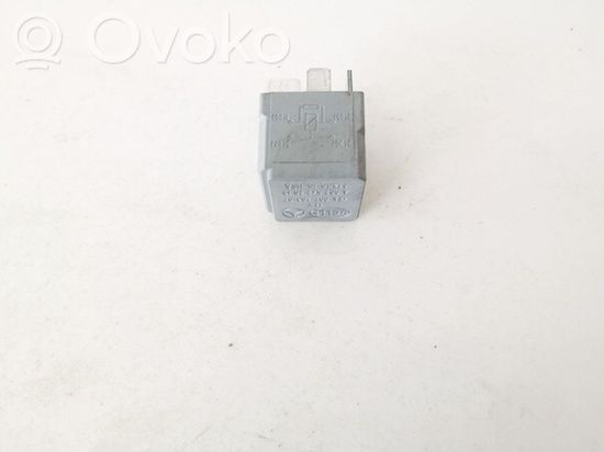 Mercedes-Benz E W211 Other relay A0025422819 4RA00779307 4RA007793-07 A0025422819 4RA00779307 4RA007793-07