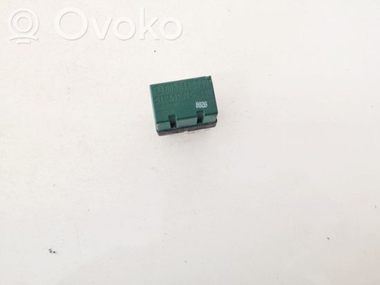 Mercedes-Benz A W168 Other relay 0025420319 v23078-f1002-x1 0025420319 v23078-f1002-x1