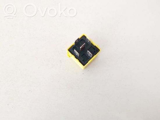 Mercedes-Benz E W210 Other relay A0025421419 V23134-A52-X335 A0025421419 V23134-A52-X335