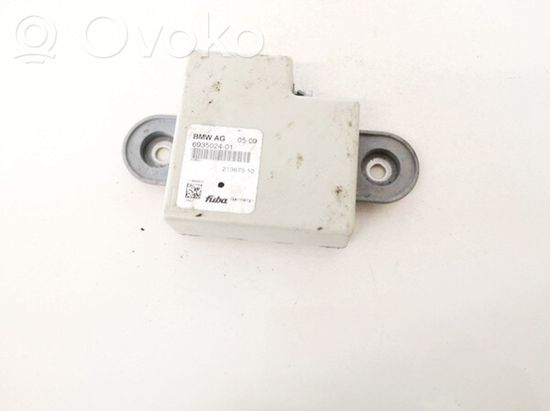 BMW 3 E90 E91 Antenna control unit 693502401 6935024-01 21367510 693502401 6935024-01 21367510