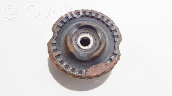 Audi A4 S4 B5 8D Coil spring mount