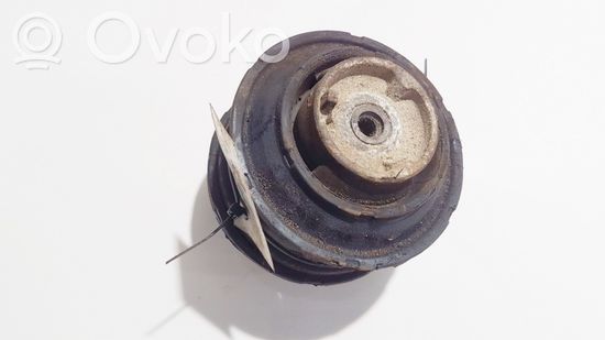 Mercedes-Benz E W210 Engine mount bracket
