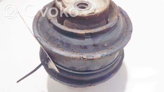 Mercedes-Benz E W210 Engine mount bracket