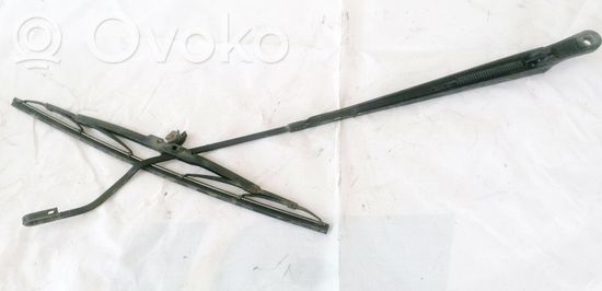 BMW 5 E60 E61 Front wiper blade arm