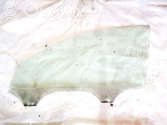 Volkswagen PASSAT B5 Front door window glass four-door