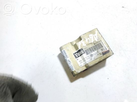 Volkswagen Golf III Air conditioning (A/C) expansion valve 1h1820103c 6n0820679a 1h1820103c 6n0820679a