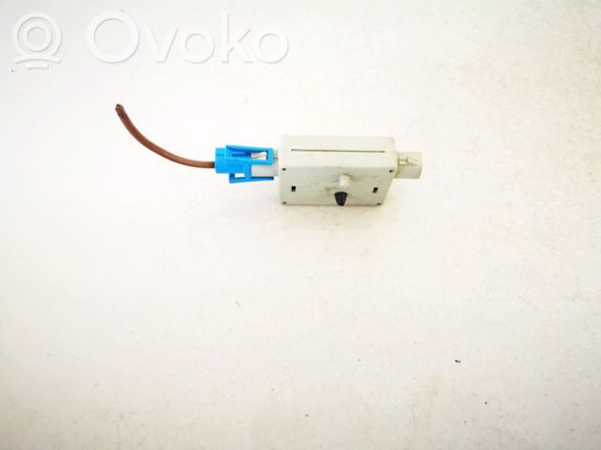 BMW 3 E90 E91 Antenna control unit 21367510 6990090-04 21367510 6990090-04