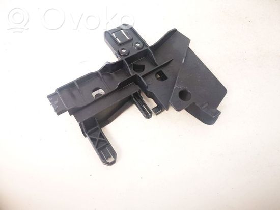 Mercedes-Benz CLS C219 Front bumper mounting bracket a2577230200 a2577230200