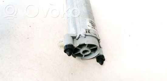 Mercedes-Benz CLS C219 Seat adjustment motor 0130002622 0130002622