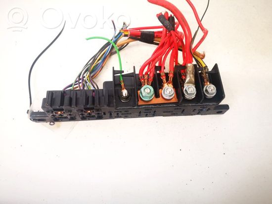 Volkswagen PASSAT B5 Fuse box set 8l0941822a 8l0941822a