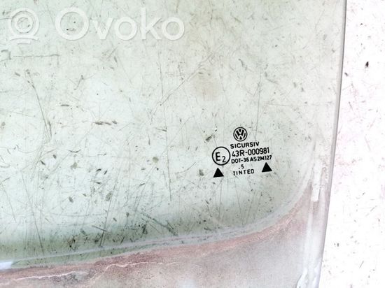 Volkswagen Bora Front door window glass four-door
