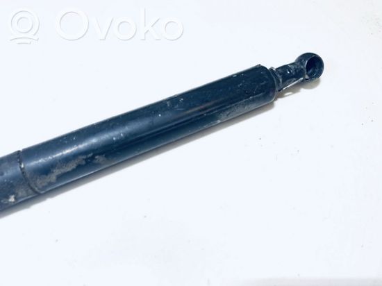 Audi 80 90 S2 B4 Tailgate/trunk strut/damper 8a5827552a 8a5827552a