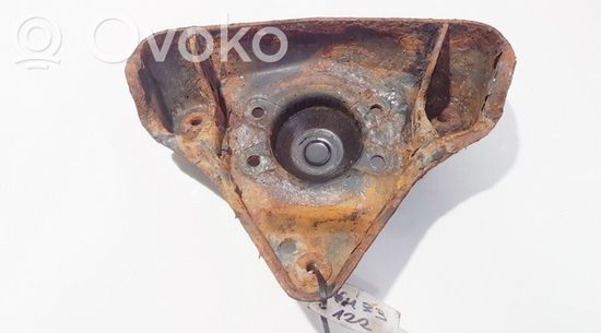 Audi A4 S4 B5 8D Coil spring mount 8d0412391b 8d0412391b