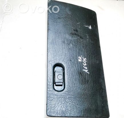 Volkswagen Polo III 6N 6N2 6NF Glove box
