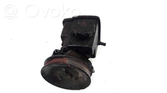 Mercedes-Benz E W210 Power steering pump a6042360010 a6042360010