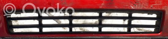 Volkswagen Golf IV Front bumper lower grill