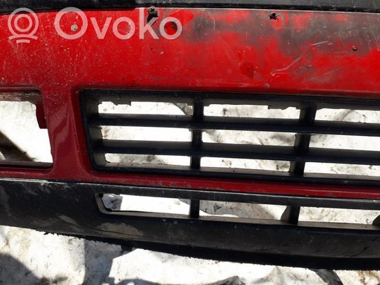 Volkswagen Golf IV Front bumper lower grill